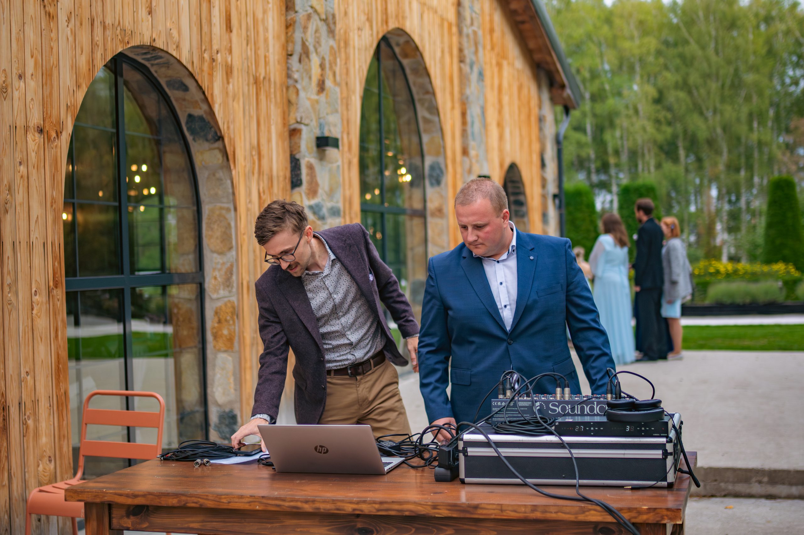 Svatba 12. září 2026, svatební fotografie Vojtěcha Flídra, snímek 456